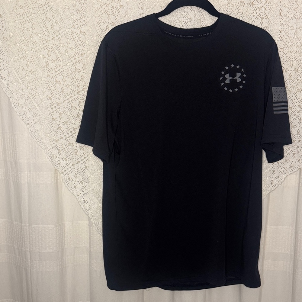 Under Armour Men's Black Tee with Gray Logo